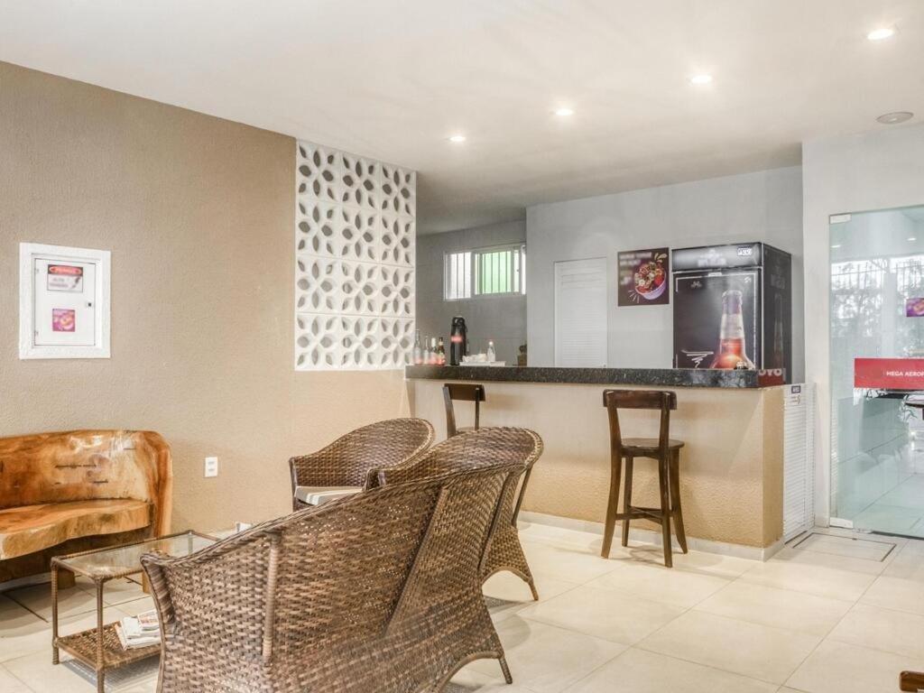 Casa de hóspedes Mega Aeroporto Apenas 1 Km De Distância Do Aeroporto De 3*