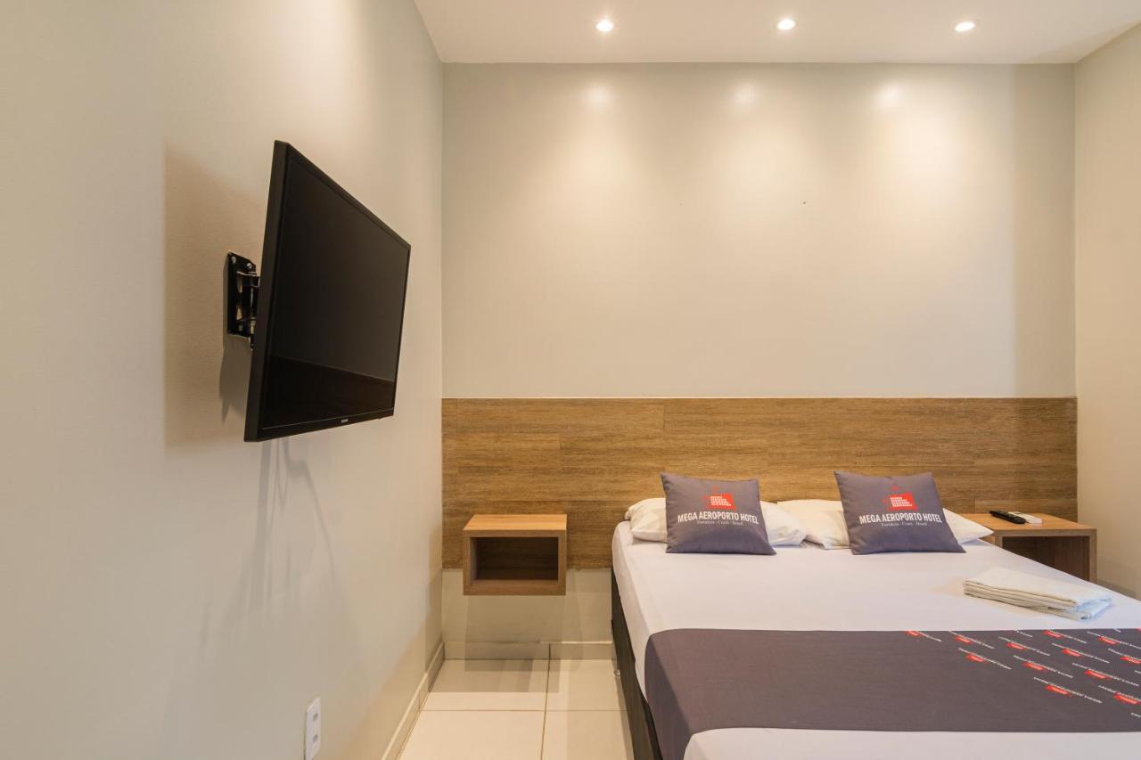 Mega Aeroporto Apenas 1 Km De Distância Do Aeroporto De Fortaleza (Ceara)