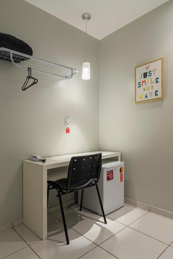 Casa de hóspedes Mega Aeroporto Apenas 1 Km De Distância Do Aeroporto De 3*