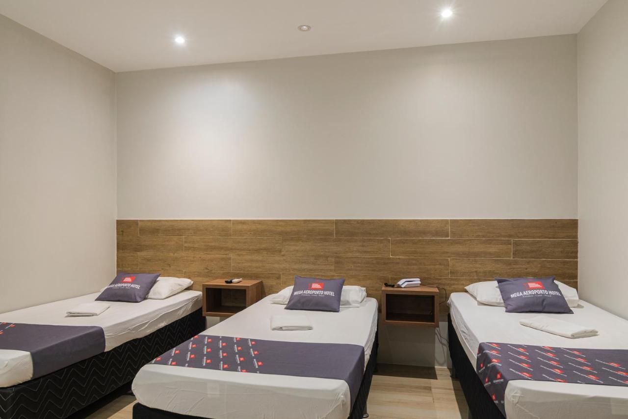 Mega Aeroporto Apenas 1 Km De Distância Do Aeroporto De Casa de hóspedes