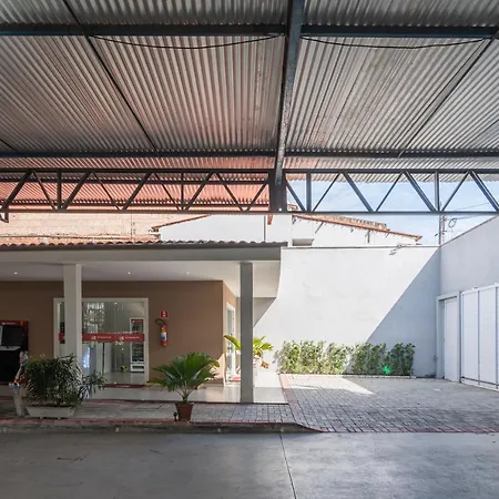 Mega Aeroporto Apenas 1 Km De Distância Do Aeroporto De Casa de hóspedes Fortaleza (Ceara)