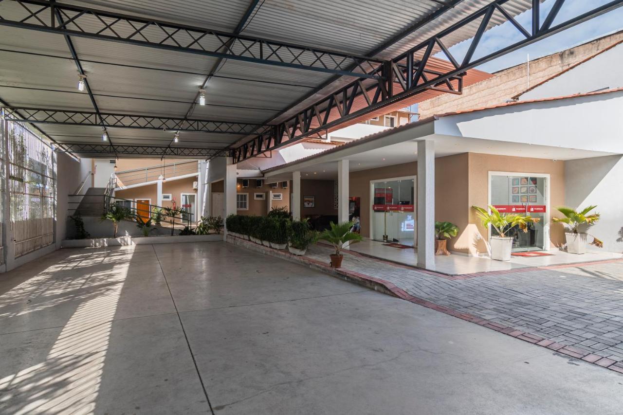 Mega Aeroporto Apenas 1 Km De Distância Do Aeroporto De 3* Fortaleza (Ceara)